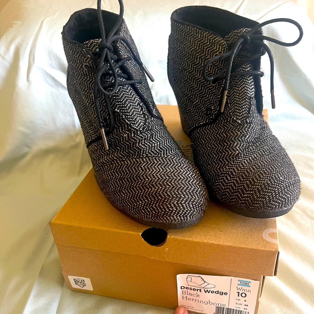 TOMS Desert Wedge